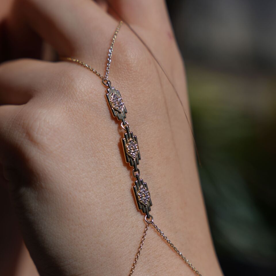 Monroe Altın Şahmeran